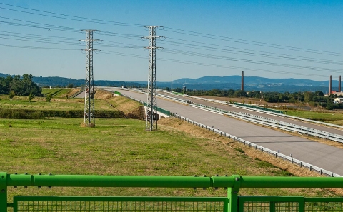 Pohled na most D3-190 se svodidly OMO