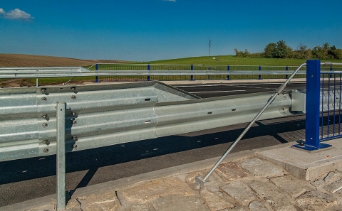 Přechodový prvek svodnice typu A svodidla ZMS4-A3/H2