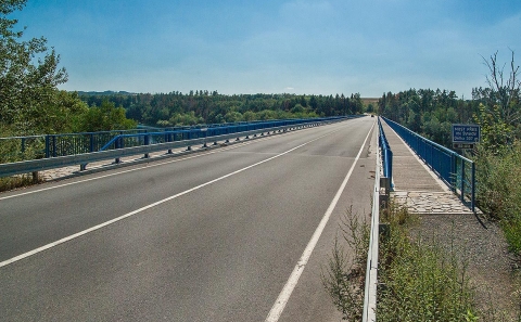 Pohled na most na silnici II/150 směrem na Brzotice