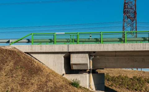 Dilatační celek mostu se svodidlem ZMS4/H2